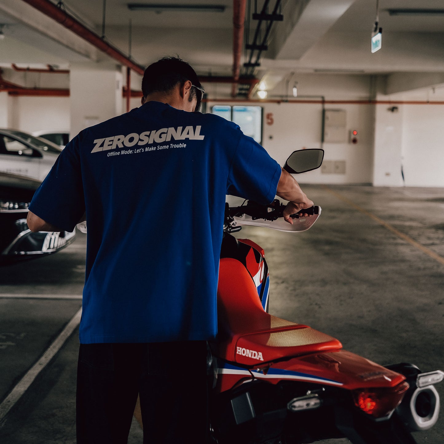 寶藍色- 經典反光